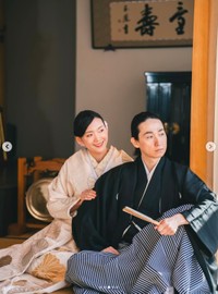 新山はるのさん　和室でツーショット
