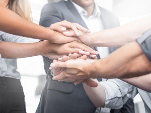 寄付の悩み 国内外の団体でワンストップサポート　富裕層メインにスタート