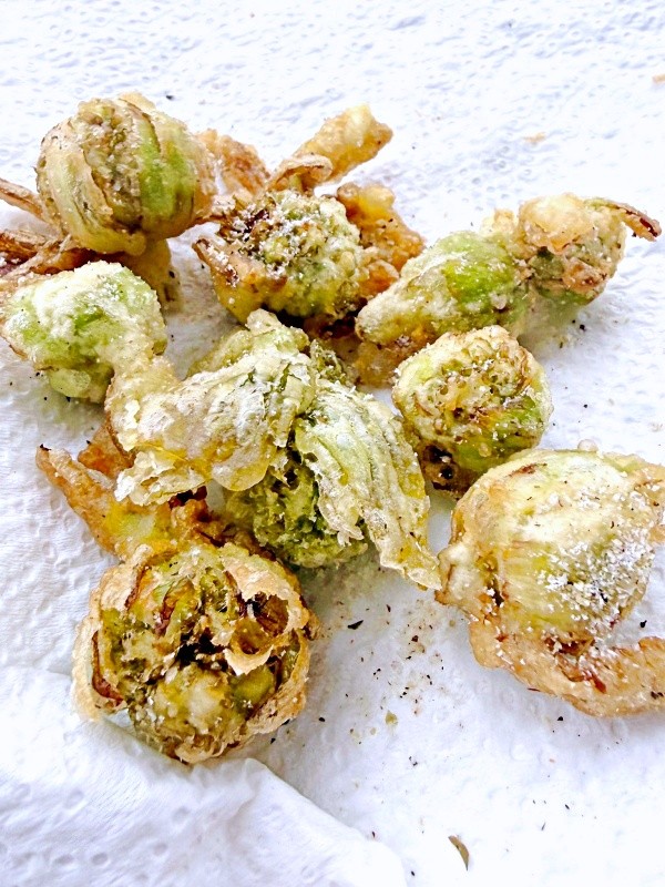 おすそわけしたふきのとう。20分後、天ぷらになって返ってきました（画像提供：肉まん。さん）