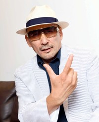 「エミとゲル」の音楽性を絶賛するクレージーケンバンドの横山剣