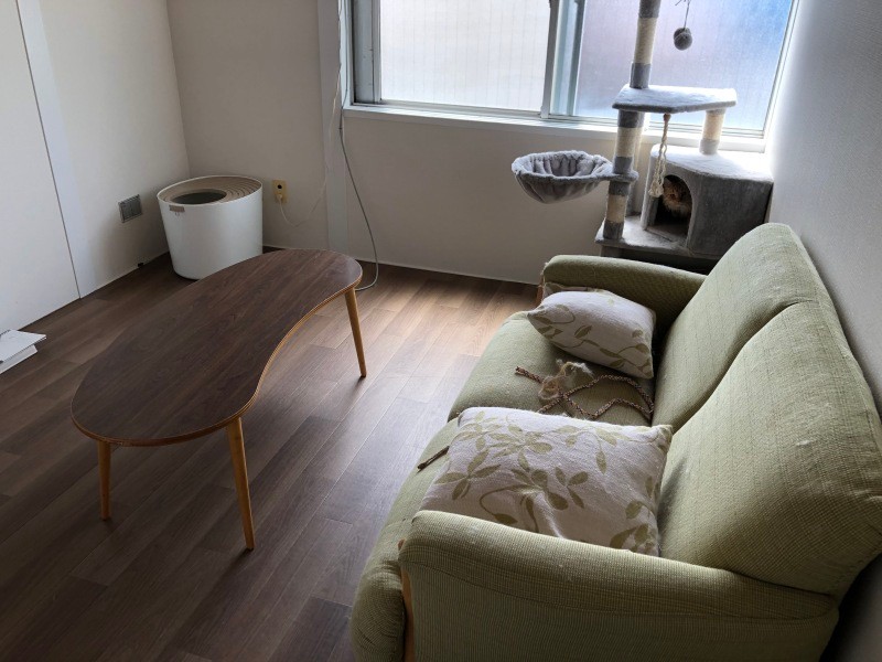 ２階シェアハウスのリビング。部屋は4室だ