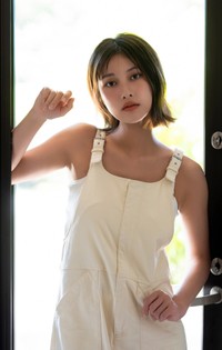 玉田志織 デジタル写真集「Into The Light ～ Another Edition ～」（ワニブックス）より＝撮影・丸谷嘉長