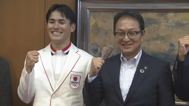 パリ五輪・自転車競技の2種目で入賞　太田海也選手（岡山市出身）が玉野市長らに結果を報告
