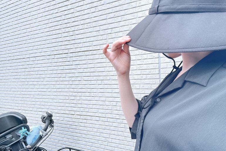 完全遮光ハットの最高峰では？ サンバリア100の「1万円の