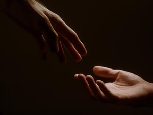 念願の医学部に入学したが心の病に。ドアの外には母が立っていた