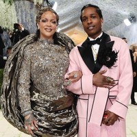 リアーナ（左）とエイサップ・ロッキー