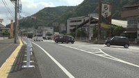 事故があった現場(美作市入田)17日朝