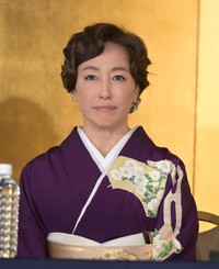舞台「メイジ・ザ・キャッツアイ」の会見に登場した高島礼子＝2023年