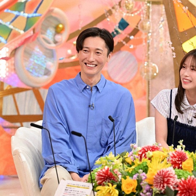 純烈・後上翔太さん（左）と元AKB48・横山由依さん夫妻（3月1日放送「新婚さんいらっしゃい」より（C）ABCテレビ）