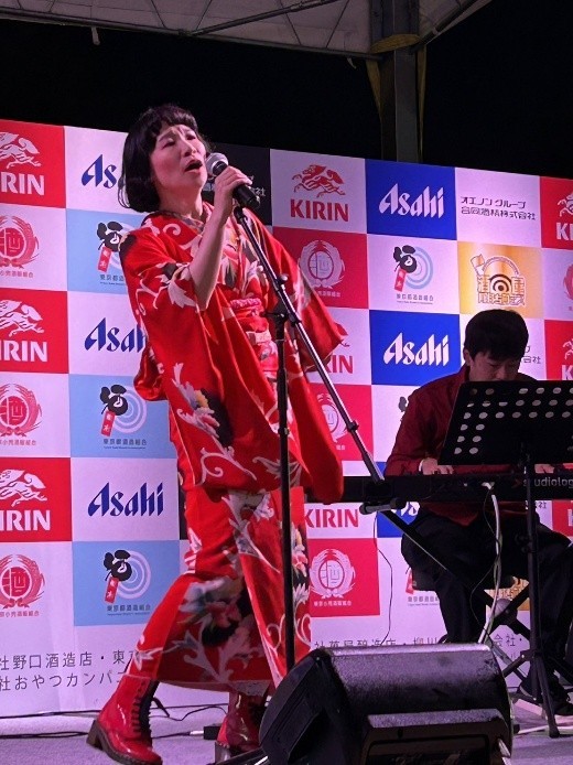 365日、大正から昭和初期のアンティーク着物で生活している栁さん