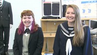 日本の文化や産業を学ぼう　アメリカの大学生が制服工場を見学　岡山・玉野市