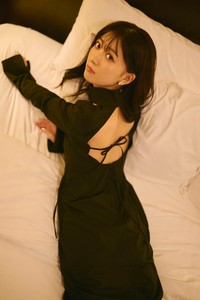 「鈴原希実 1st写真集 届け」掲載カット【撮影／熊木優】