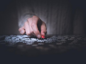 人生というパズルを一緒に解き、味方でいてくれた先輩は、はじめての彼氏になった