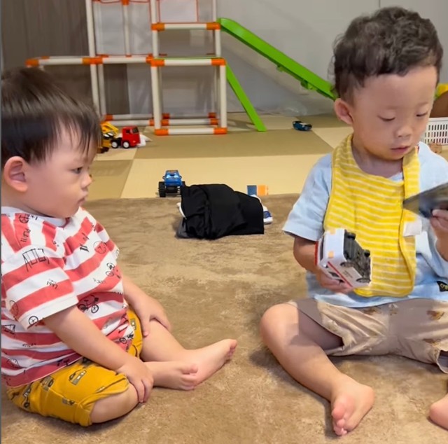 タイミングを見計らう碧人くん（提供：@syu.aotoさん）
