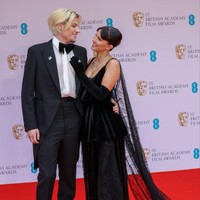 ジェイク・ボンジョヴィ、ミリー・ボビー・ブラウン夫妻