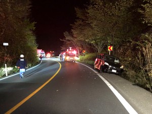 仙台・青葉区の国道　トラックなど車３台が絡む事故　１人重傷５人軽傷