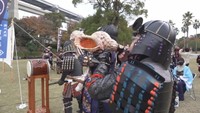 瀬戸大橋記念公園で開かれた「さかいでセンゴク歴史絵巻」（2021年11月）