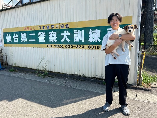 昔ながらのガチャレジ変えるため 警察犬訓練所3代目はまず掃除と