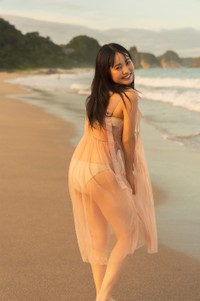 白濱美兎 SPA!デジタル写真集「ふわふわバストのしろうさぎ」（扶桑社）より＝提供：週刊SPA!編集部 撮影：唐木貴央 ヘアメイク：新井祐美子 スタイリング：菊地文子