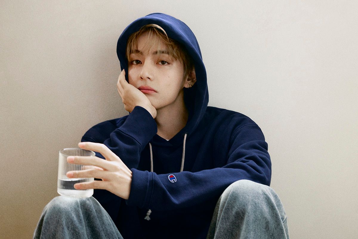 BTS V】Championの「顔」に就任！ 最新着用ビジュアル一挙公開【公式