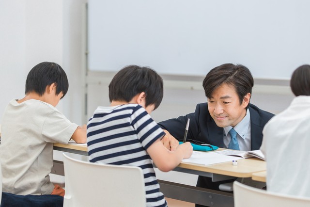 値上がりしても「塾・学習塾」は通わせたいと考えている保護者は多いそうです※画像はイメージです（buritora/stock.adobe.com）