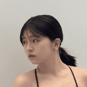 「FLASH」（26年6月9日発売号）に登場した佐々木ほのかのオフショット　本人のX（@HONOKA130SASAKI）より
