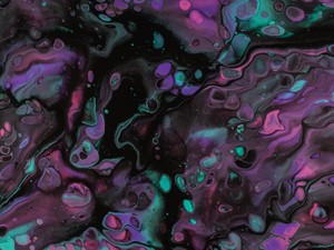 「綺麗な薔薇には刺がある」と分かっていても触りたくなる