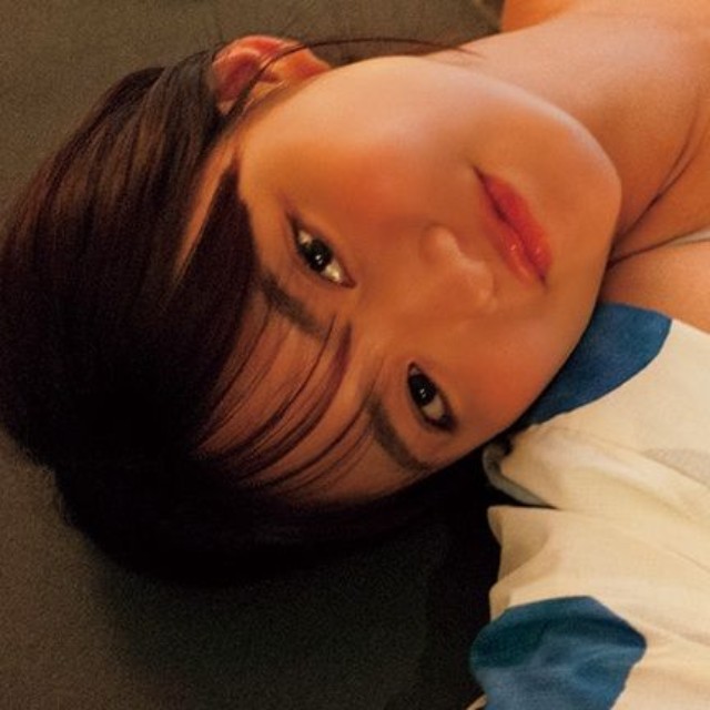 豊田ルナ（撮影：細居幸次郎　ヘアメイク：田村直子　スタイリング：MELON）