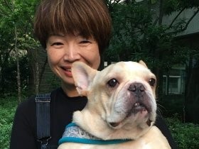 ブリーダーが手放したフレ・ブル　先代と同じ犬種を引き取る