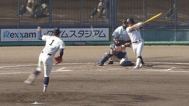 8回 高松商・川原が同点タイムリー