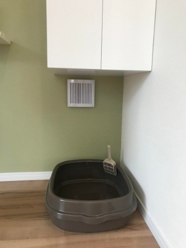 猫用トイレにも専用の換気扇