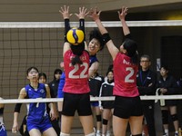 バレー - 【写真】女子は東京女子体育大学が、55年ぶり2度目の優勝