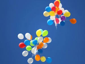 自意識過剰は承知の上、推しに貢献するためアカウントを分けている