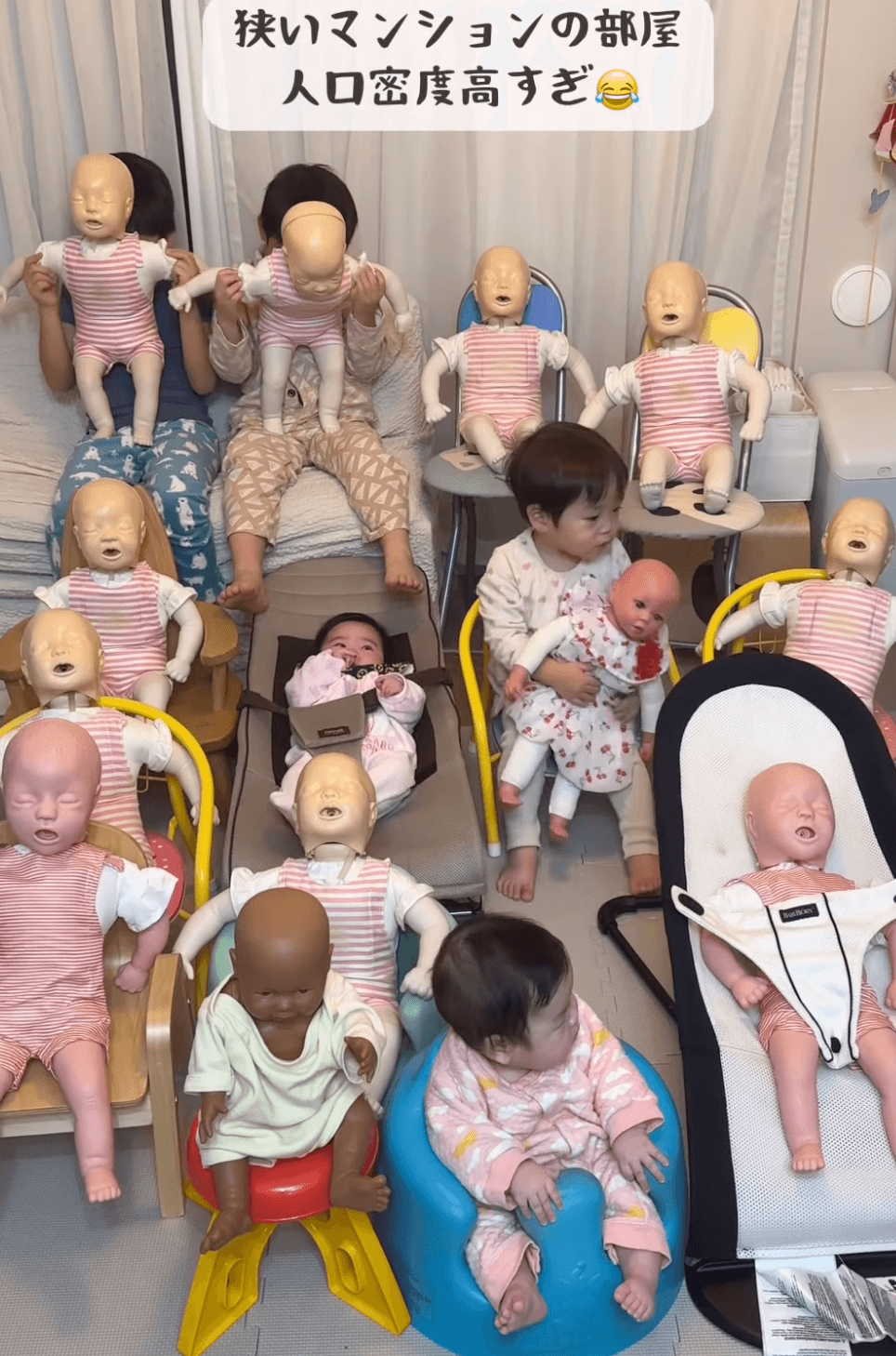 後列のお兄ちゃんたちは真剣なんです…！（提供：@twins_5kidsさん）