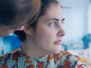 男性だけの宗教行事、女性参加で騒動に　実話から生まれた「ペトルーニャに祝福を」　監督が明かす女性の“最悪”忖度