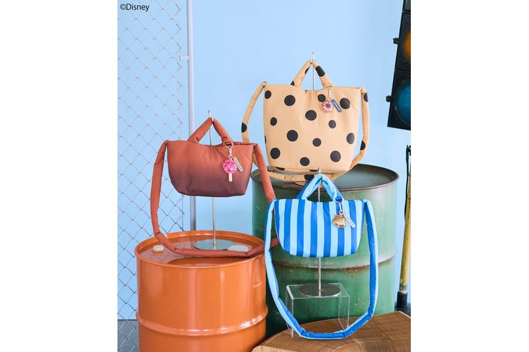 ジュディ＆ニックが“ふわふわ巾着”に！【アース ミュージック