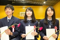 高卒後すぐに社会人となる若者の「大人」に対する意識は…　※画像はイメージです（Paylessimages/stock.adobe.com）