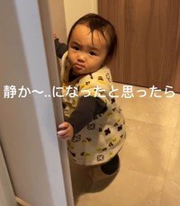 3人目はイタズラも一丁前！（提供：＠ku___vlog）
