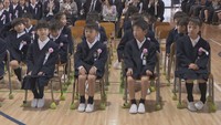 令和生まれが新1年生に　岡山市などの公立小でドキドキワクワクの入学式