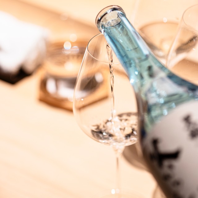 SUSHI HŌSEKIで知る、<br>ラグジュアリーな一夜の余韻。