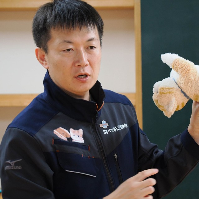 「今日学んだことを家で繰り返し練習し、しっかりと身につけてください」と山本さん
