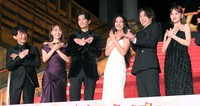 （左から）津田健次郎、菅井友香、渡邉圭祐、Ｋoｋｉ，綱啓永、鈴木えみ、星野和成監督