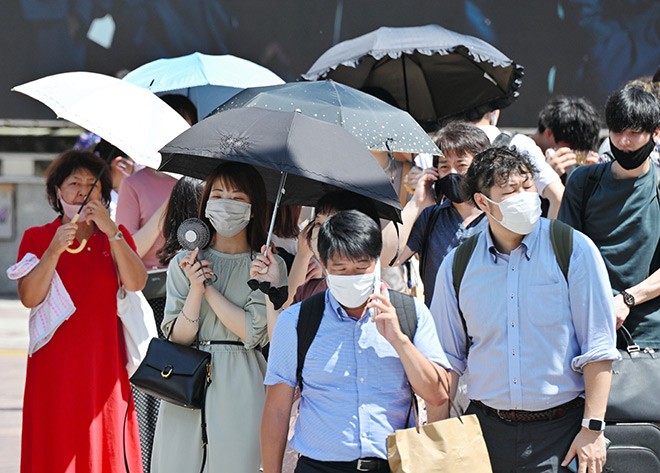 Oct. 7 the 'coldest day' in 88 years in Tokyo around this time of