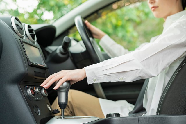 あなたは誰とドライブしたいですか？（One/stock.adobe.com）
