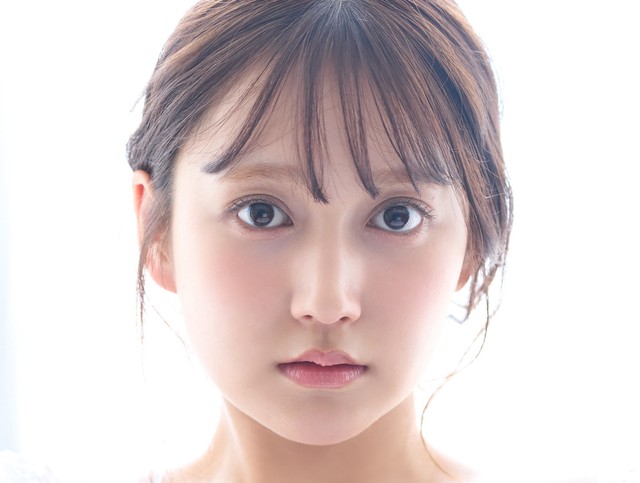 AKB48 鈴木くるみ写真集『夢の重さ』©Takeo Dec.(秋田書店)2025