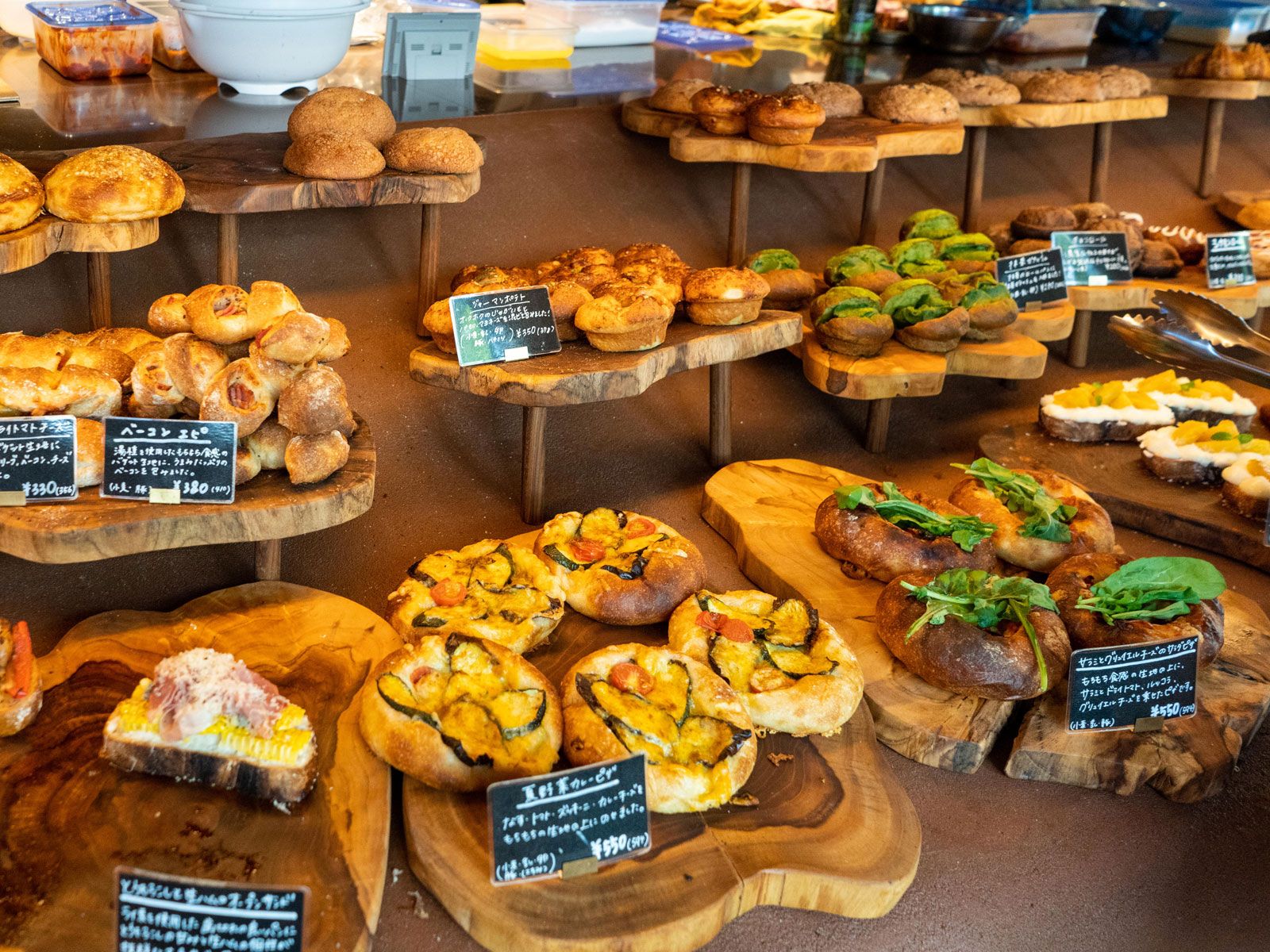 フェルト　パン　ベーカリー パンストック平山シェフがプロデュースする新店へ。究極の口溶けと食感