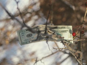 バイトを３つ掛け持ちしてもお金の余裕はない、ヲタ活と友達付き合い