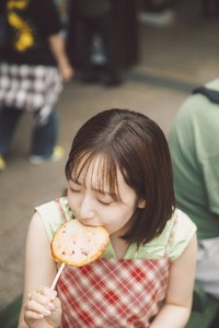 「B.L.T.2025年9月号」（東京ニュース通信社）のグラビア企画に登場したTBS・南後杏子アナウンサー（撮影／上村透生）