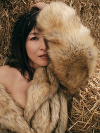 かとうれいこの写真集「AROUND」よりⒸ三宮幹史／講談社