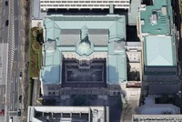 日銀本店の航空写真（提供・共同通信社）
